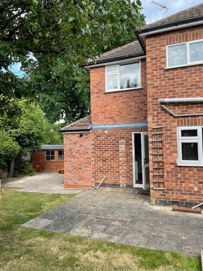 5 Bed House, 32 Tutbury Avenue, Cannon Park, Coventry, Cv4 7Bj Villa Luaran gambar