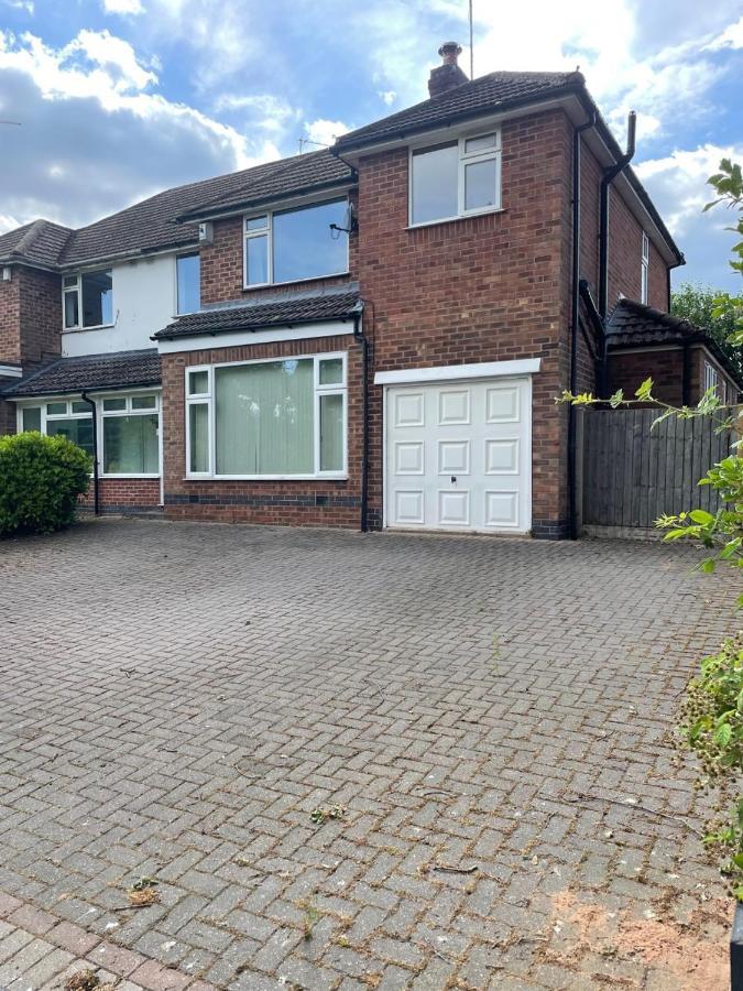 5 Bed House, 32 Tutbury Avenue, Cannon Park, Coventry, Cv4 7Bj Villa Luaran gambar