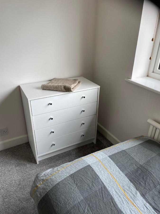 5 Bed House, 32 Tutbury Avenue, Cannon Park, Coventry, Cv4 7Bj Villa Luaran gambar