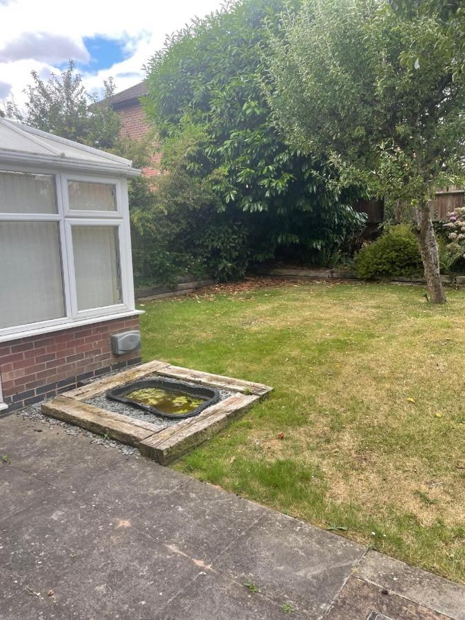 5 Bed House, 32 Tutbury Avenue, Cannon Park, Coventry, Cv4 7Bj Villa Luaran gambar